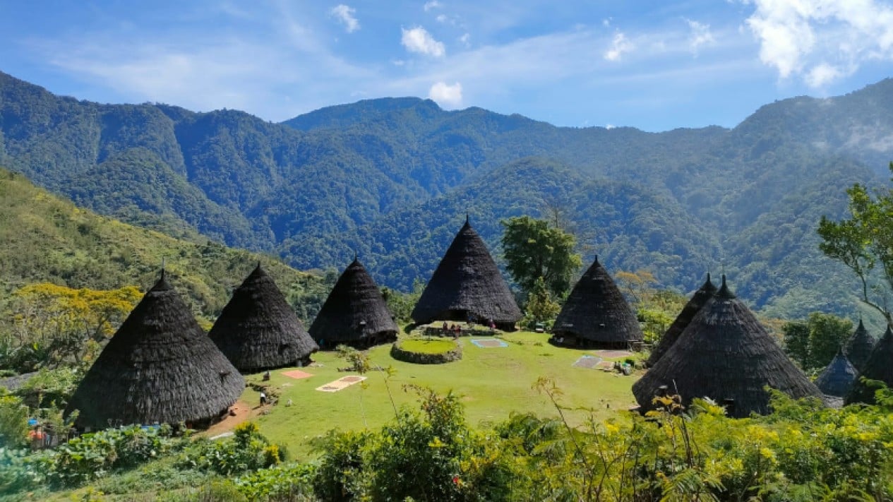 7 Facts About Wae Rebo Village: The Enchanting Land Above the Clouds